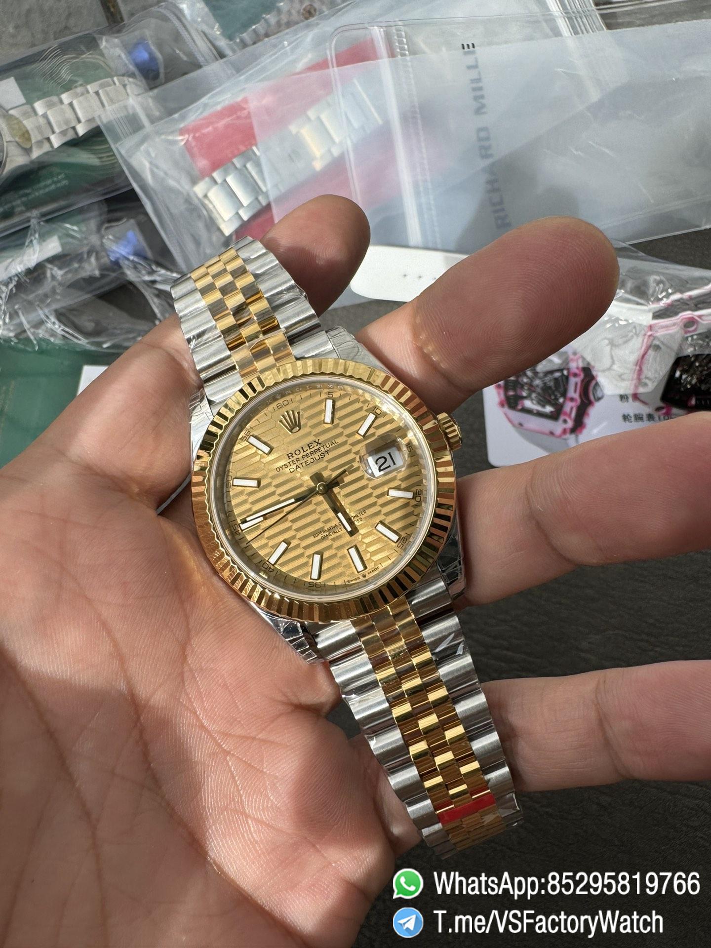 VS Factory Watch VSF Datejust 41 Yellow Gold Fluted Motif Dial Yellow Gold Bezel Two Tone Yellow Gold and Oystersteel Jubilee Bracelet DD3235 Movement REF 126331 02 VS Factory Watch VSF Datejust 41 Yellow Gold Fluted Motif Dial Yellow Gold Bezel Two Tone Yellow Gold and Oystersteel Jubilee Bracelet DD3235 Movement REF 126331 02